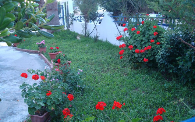 Philippos Studios & Apartments