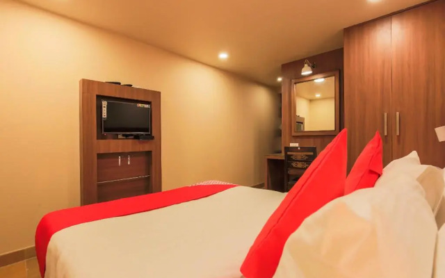 City Xpress Hotel Rooms by OYO Rooms