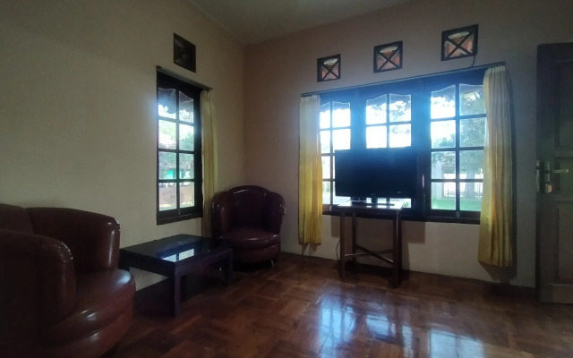 Villa Batu Tua Puncak