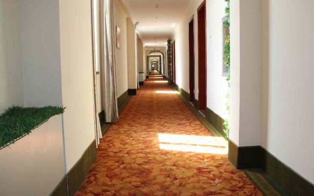 GreenTree Inn Hebei Zhangjiakou Zhangbei Zhongdu Grassland Business Hotel