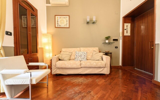 Via M Guadagno n 32 in Napoli