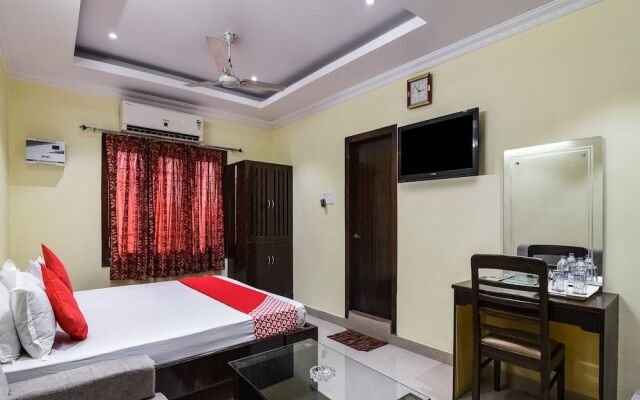 OYO 30754 Hotel A P Palace