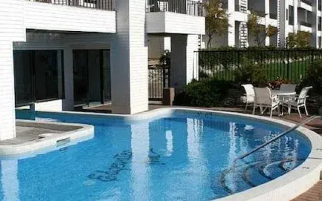 Edgewater Inn- Charlevoix