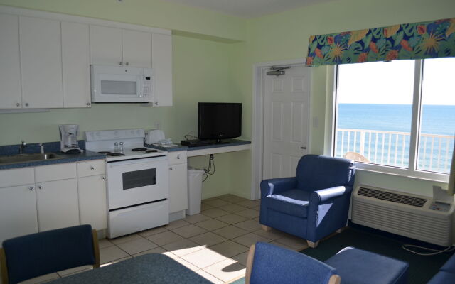 Palmetto Beachfront Hotel, a By the Sea Resort