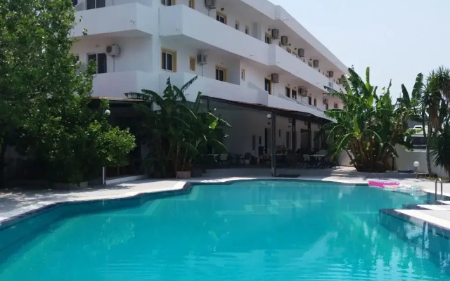 Sotirakis Hotel Studios