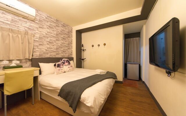 Fengjia Water Hostel