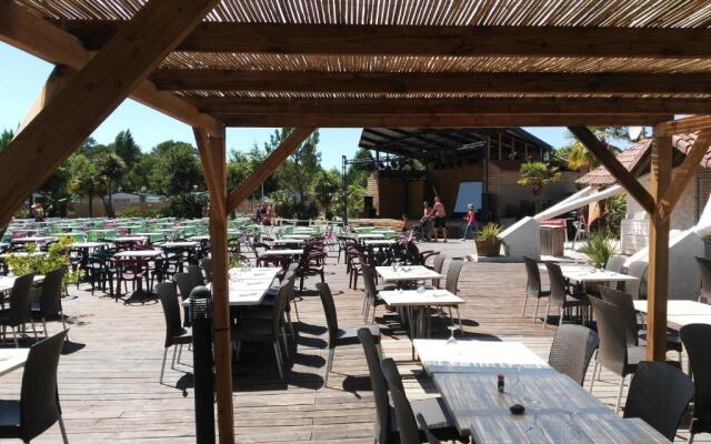 MOBIL HOME 43 dans Camping 4 Etoiles