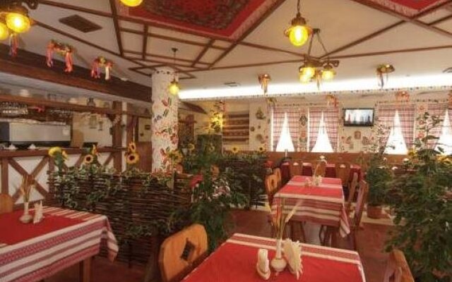 Kolyba House