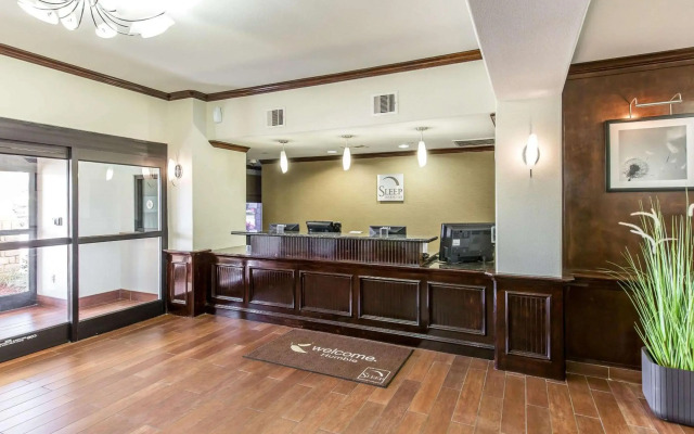 Sleep Inn & Suites Bush Intercontinental - IAH East
