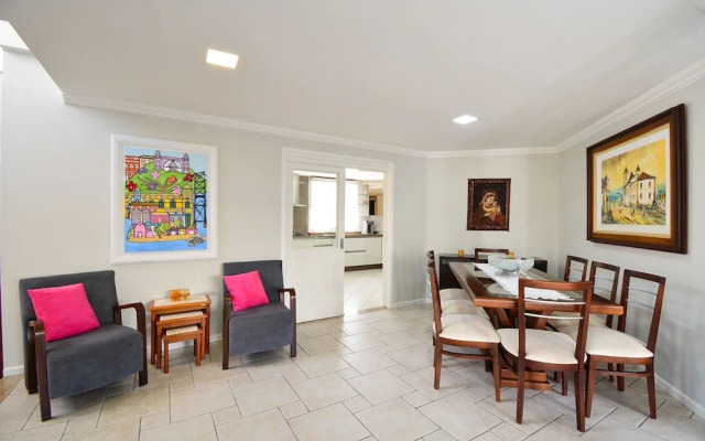 Casa com Piscina Morro das Pedras