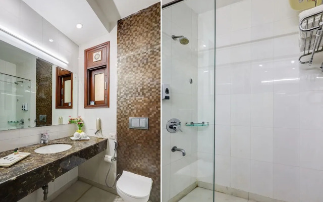 Fabhotel B Stays