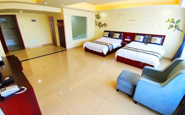 Yipin Holiday Hostel