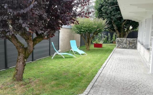 Appartement dans Villa