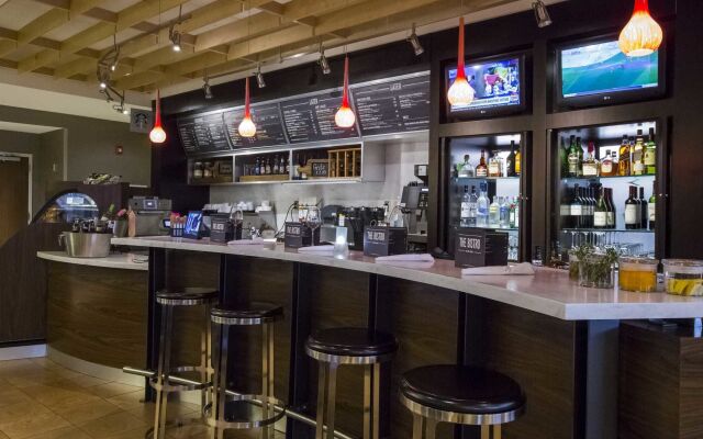 Courtyard by Marriott Jackson Airport/Pearl