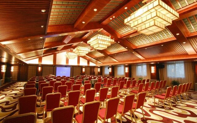 Xi'an Banpo Lake Hotel
