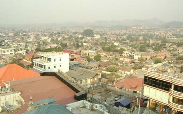 Lashio Power Hotel