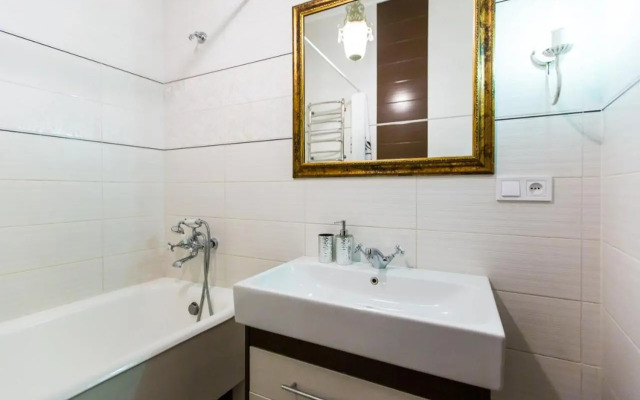 SoVA apartment str Gnatyuka 18