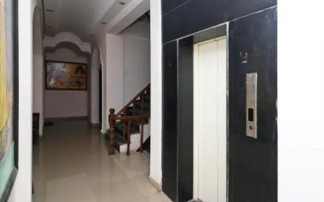 Hotel Vrindavan Palace by OYO Rooms