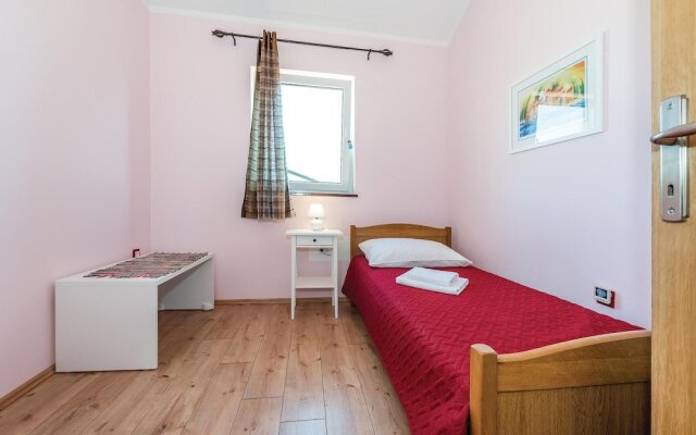 Stunning Home in Sibenik With Wifi and 5 Bedrooms
