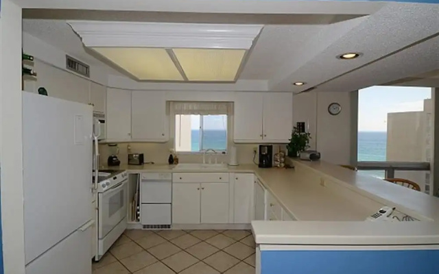 Shoreline Towers 3116 3 Bedroom Condo
