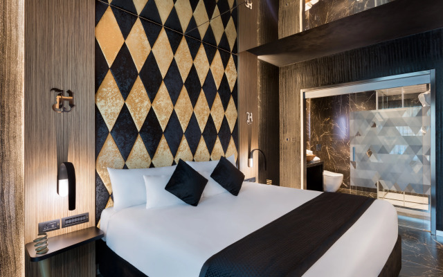 H Hotel