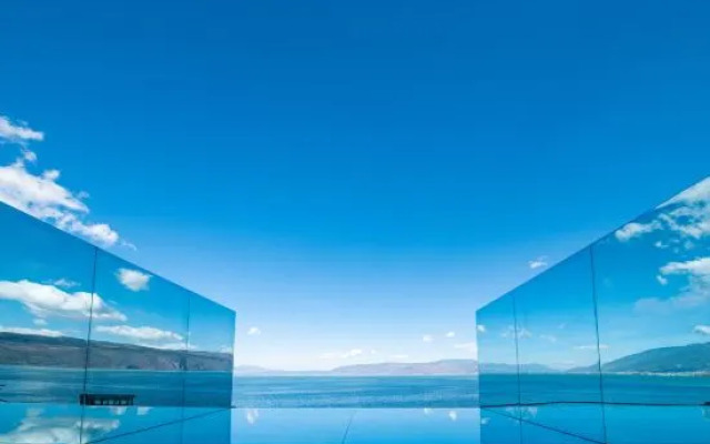 Dali Erhai Lake · Lake Residence Time Seaview Inn