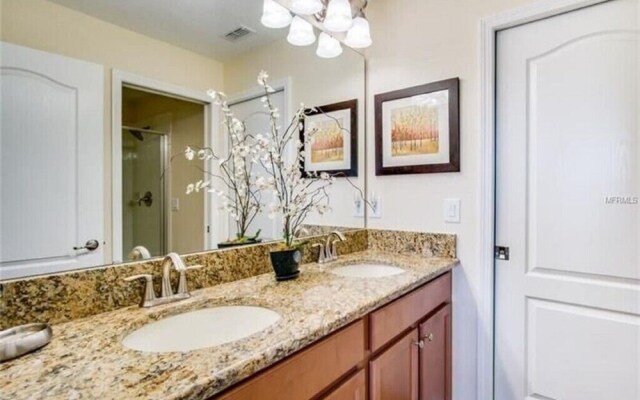 Champions Gate-9117eeclgil 6 Bedroom Home