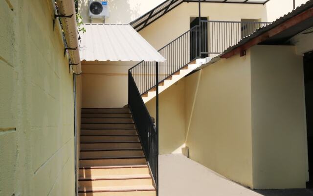 Airy Mulyorejo Kalijudan 125B Surabaya