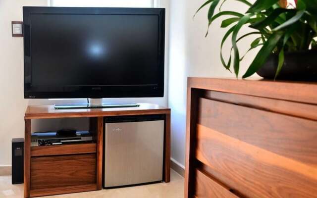 Condo Las Olas 306 by Playa Paradise