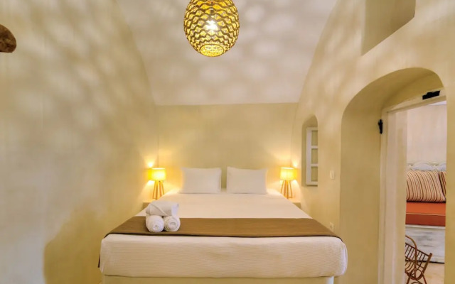 Pasithea Luxury Suites