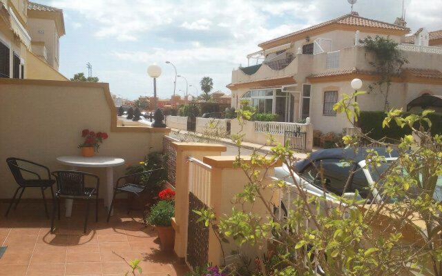 Casa Jamie Apartment In Playa Flamenca 2 Bedroom, 1 Bath, Kirchen, Terrace