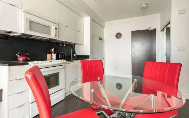 Downtown Toronto Luxury Suites