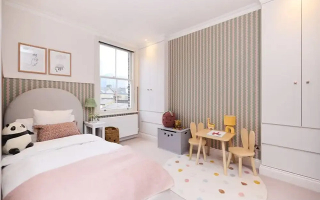 The Latimer Wonder - Stunning 5bdr House With Garden
