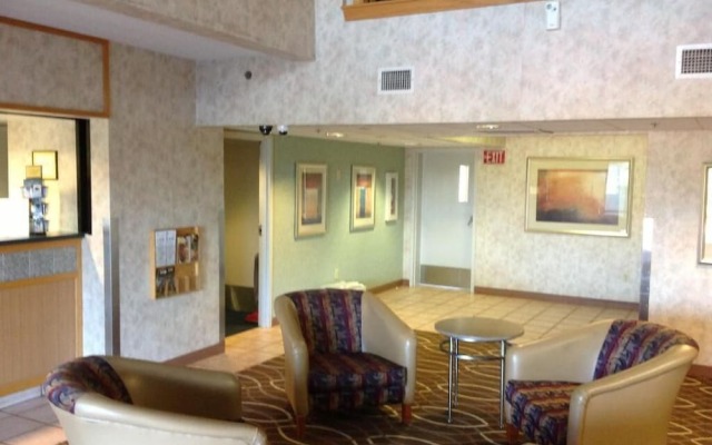 Plano Inn & Suites