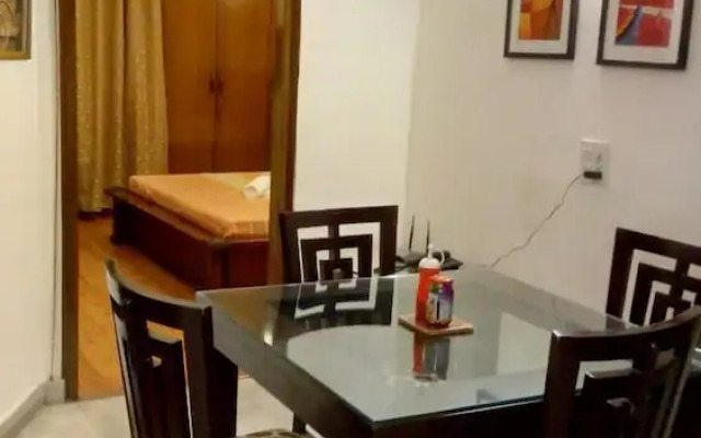 Woodpecker - 2 Bedroom Service Apartment