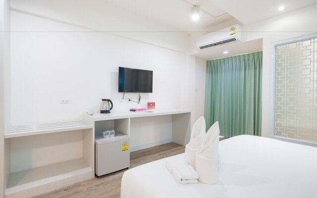 ZEN Rooms Dibuk Phuket Town