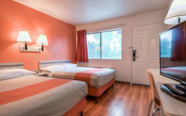 Motel 6 Los Angeles - Whittier