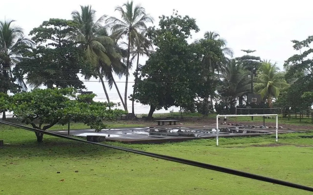 Miss Miriam Beachfront Cabins