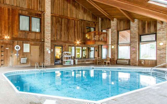 Quality Inn Macomb near University Area