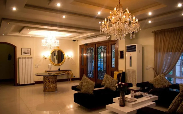 Bella Hotel