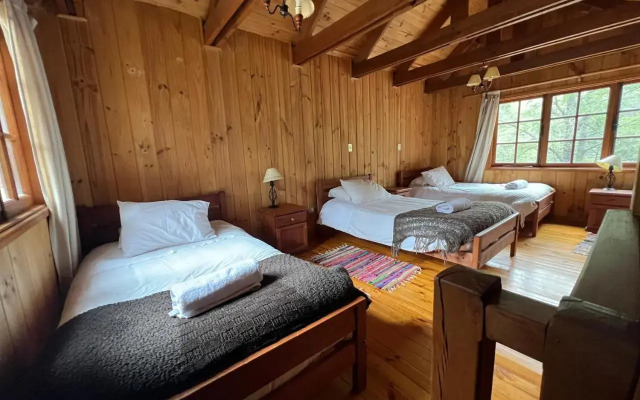 Patagonia Baker Lodge