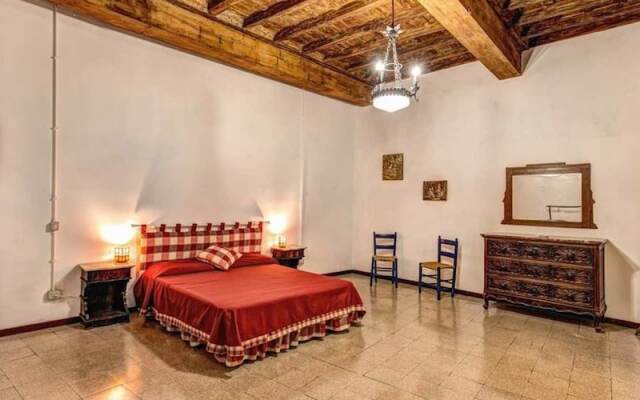 Campo de Fiori 3 bedroom apartment