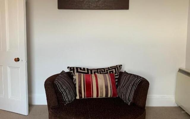 Apartment 39c