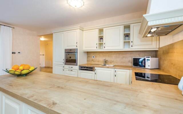 Nice Home in Turcic With Wifi and 4 Bedrooms