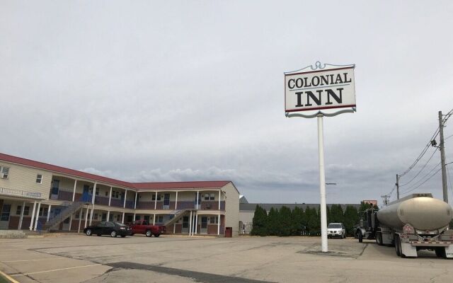 Colonial Inn Dyersville