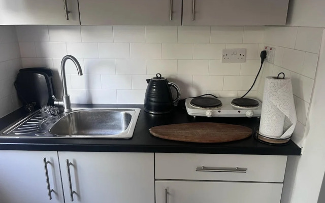 Remarkable Cozy 1-bed Studio in Romford London Uk