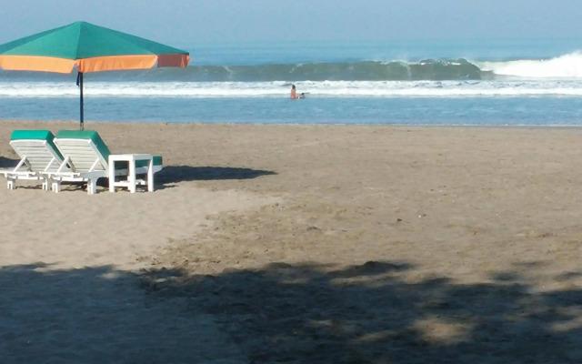 Puri Naga Beachfront Cottages