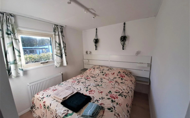Chalet Esdoorn in Putten, Gezellig en Luxe gerenoveerd