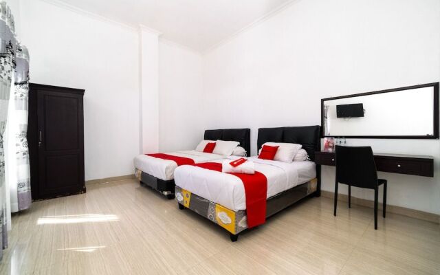 RedDoorz near Makassar Town Square 2