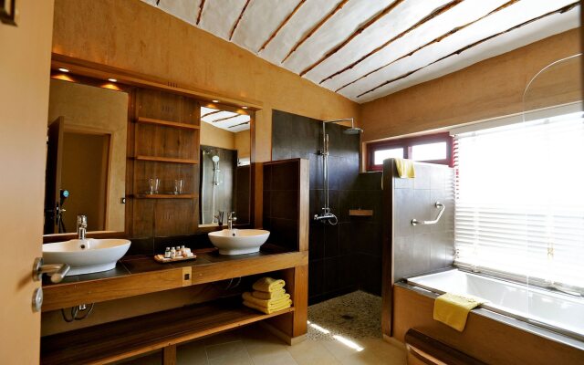 Mövenpick Resort Lamantin Saly